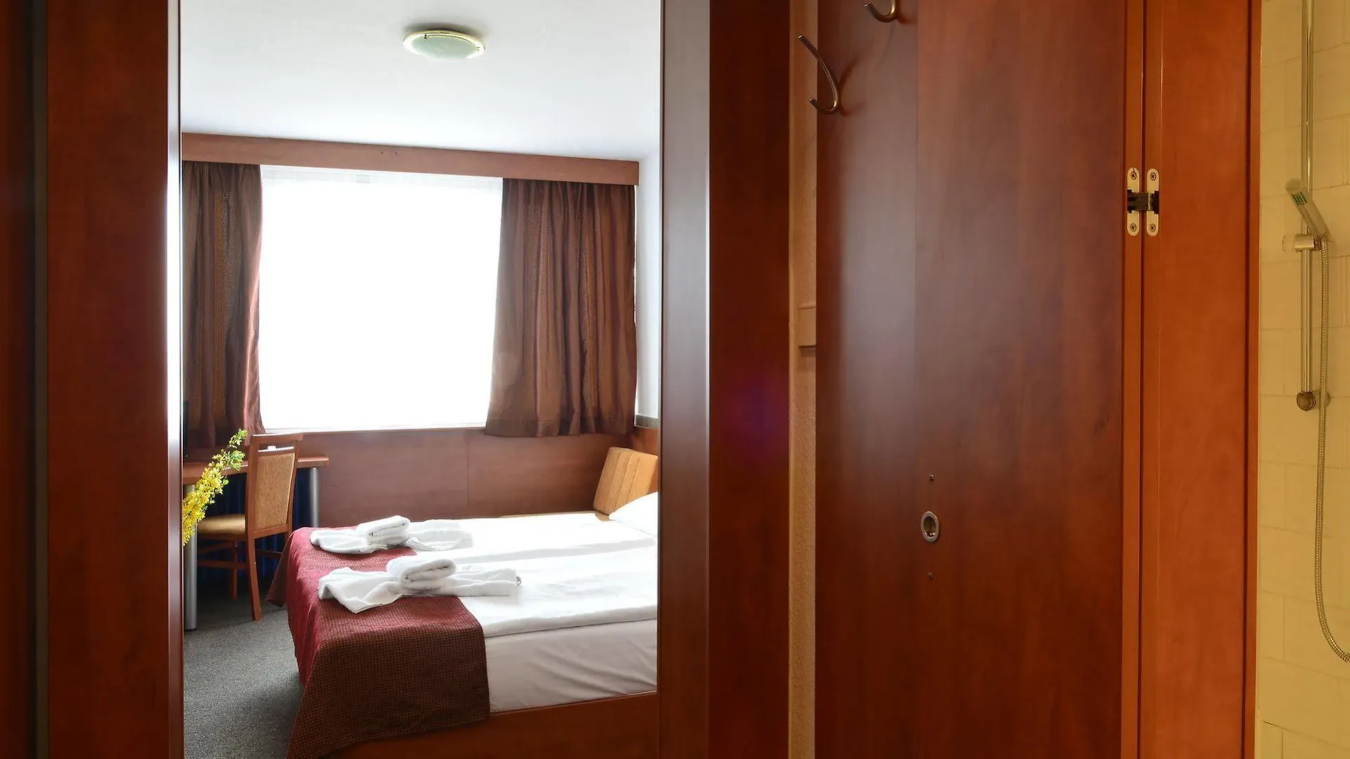 Olympik Tristar Hotel Prague 3*,