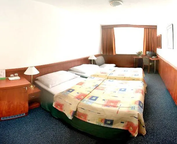 Olympik Tristar Hotel Praag 3*,
