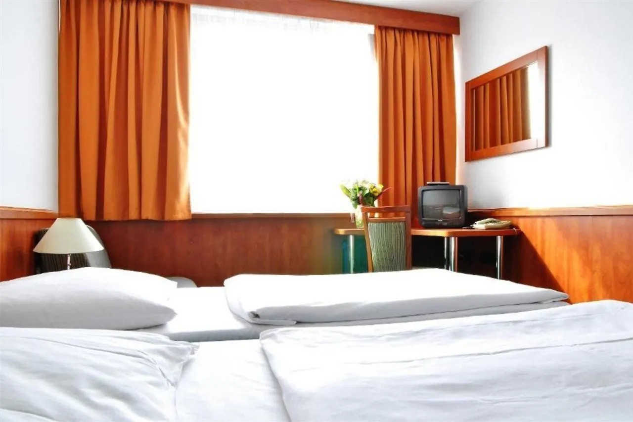 ***  Hotel Olympik Tristar Praga República Checa
